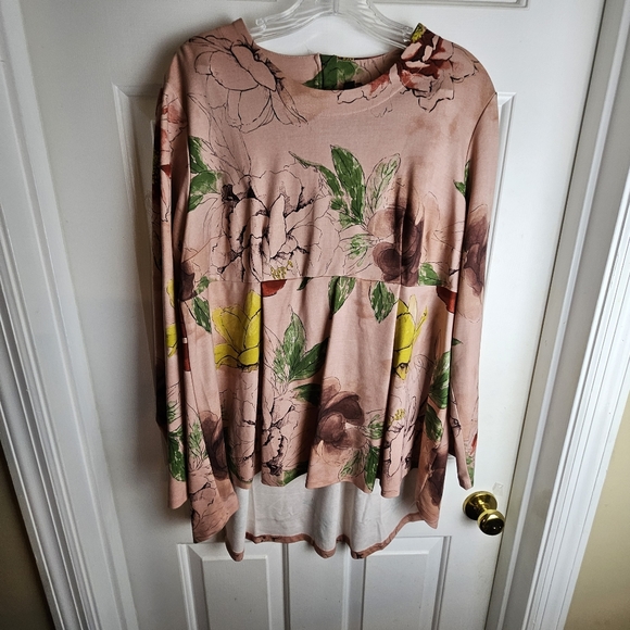 Melissa McCarthy Seven7 Tops - Melissa McCarthy Women Charming Floral Top Size XL